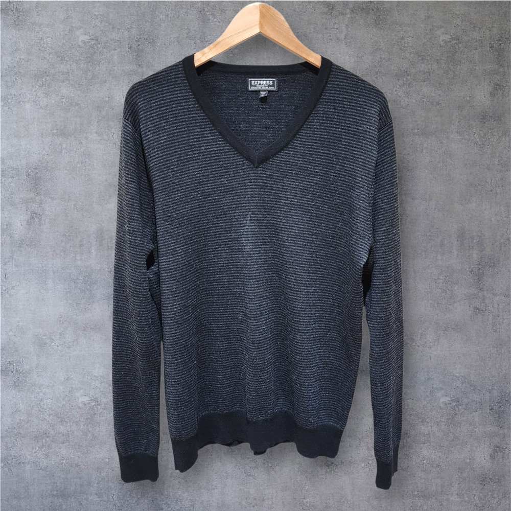 Sweater Wool V-neck - Picture 5 of 5